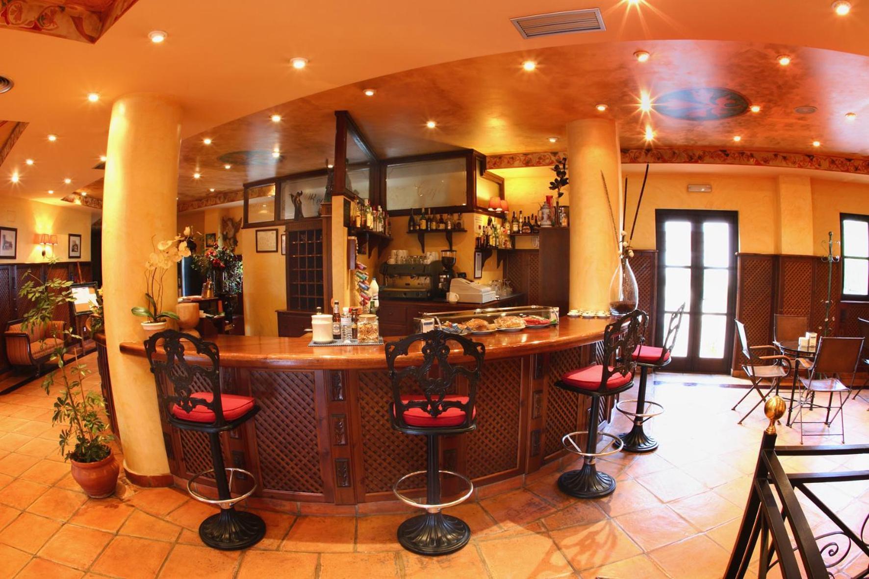 Hotel Comillas Exterior photo